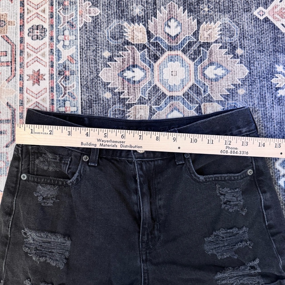 American Eagle Black Distressed Denim Cuffed Shorts Women’s Size 2 - Picture 10 of 11
